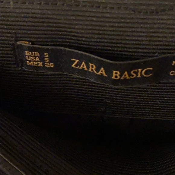 Black vegan leather Zara pants - Picture 2 of 2